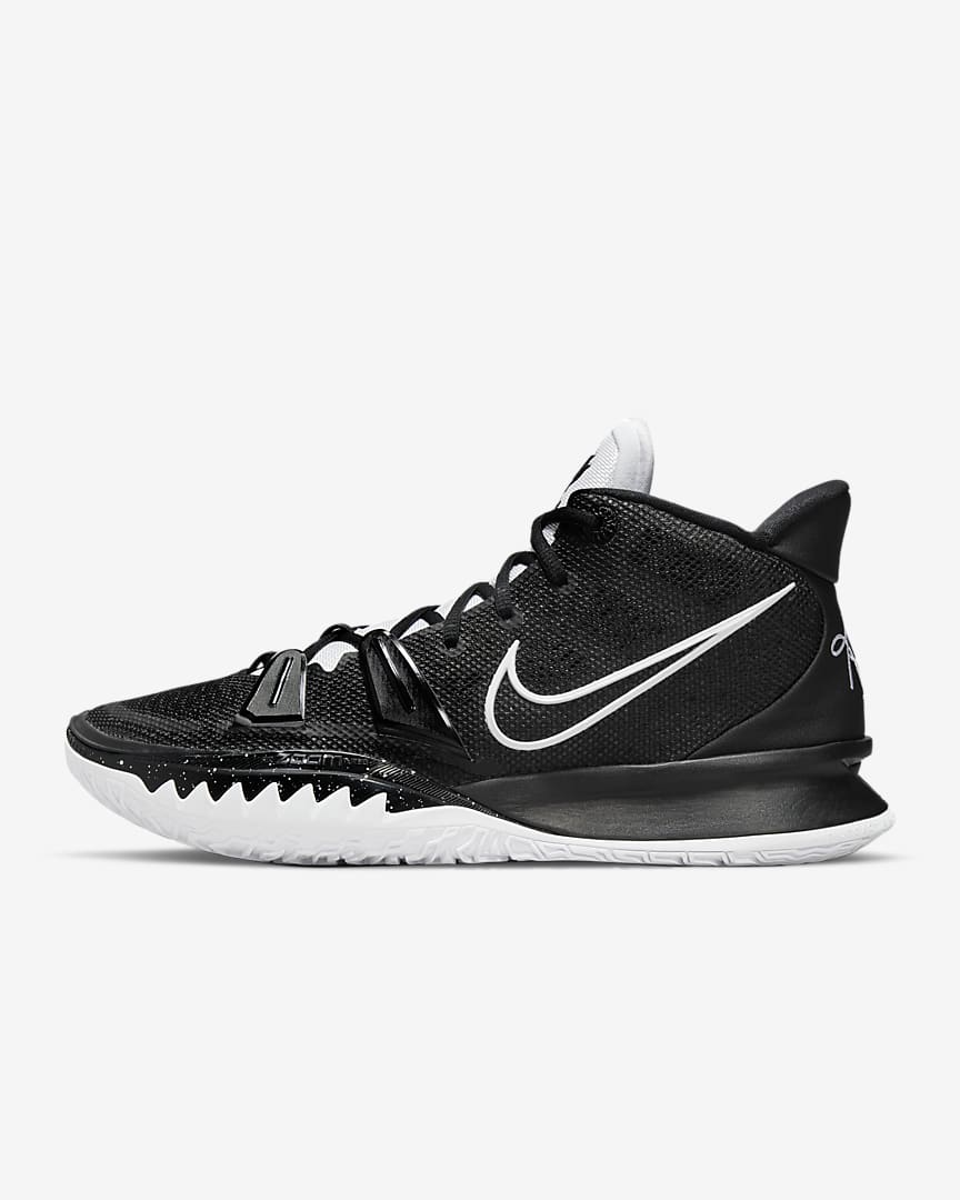 Nike Kyrie 7 (Team) Basketball Shoes