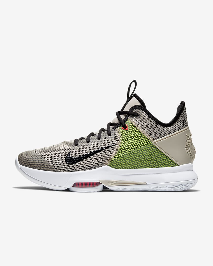 LeBron Witness 4 Basketball Shoes