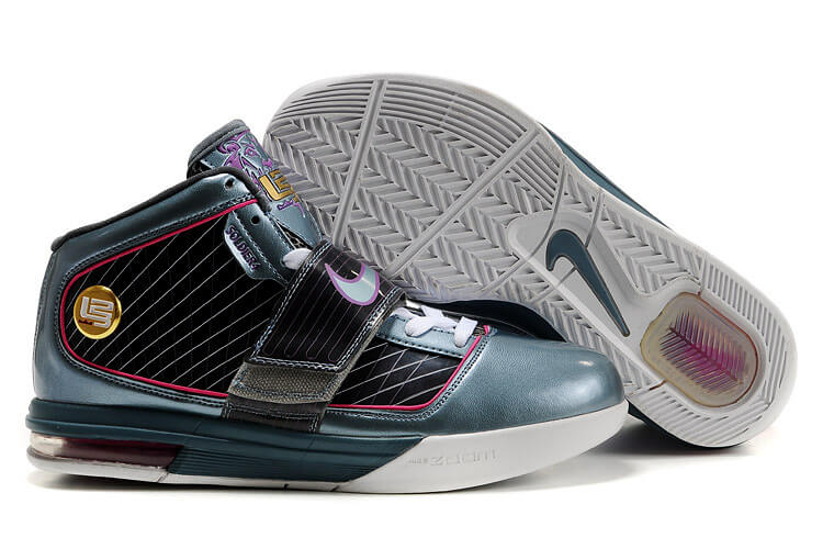 Nike Soldier IV Basketball Shoes