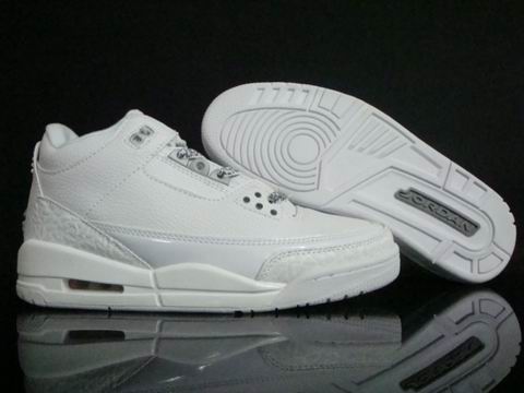 Air Jordan 3 Retro Shoe