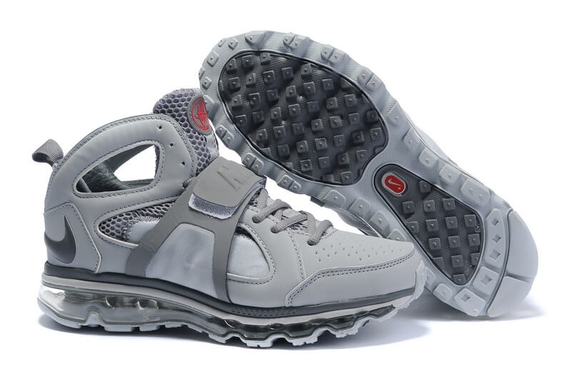 Nike Zoom Huarache TR Mid
